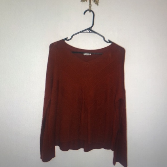 V-Neck Rust Sweater - Picture 2 of 4